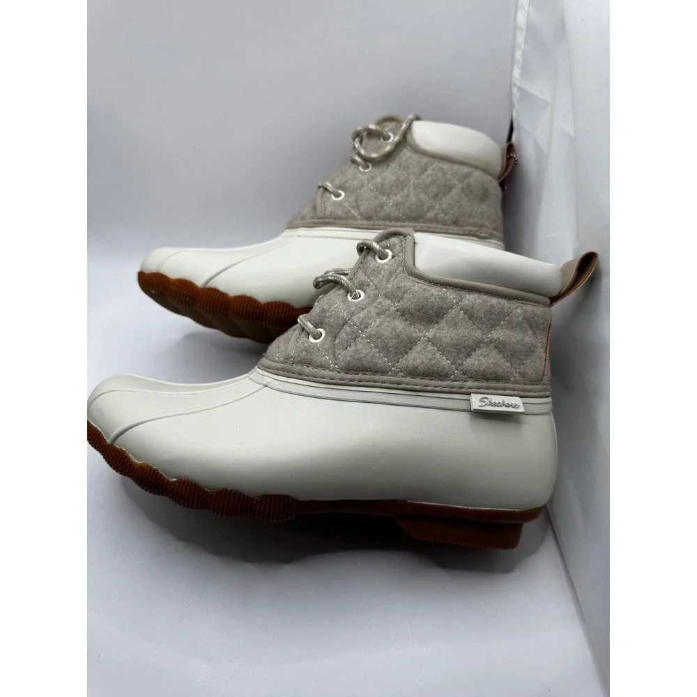 Skechers Pond 44376 Women 9 Natural Tan Quilted Waterproof Duck Boots NWT no box